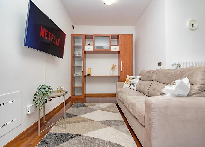 Arcimboldi Terrace - Parking Private Included, Free Wifi & Ac Apartament *